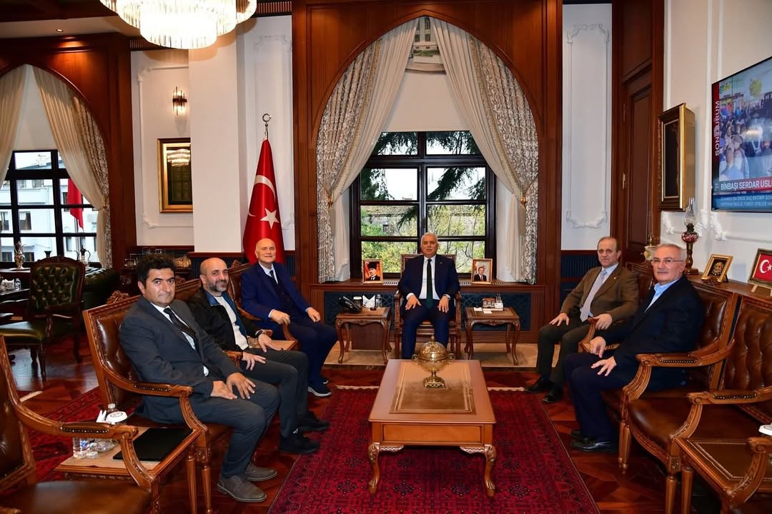 KUGVA Yönetimi Trabzon Valisi Aziz YILDIRIM'ı Ziyaret Etti